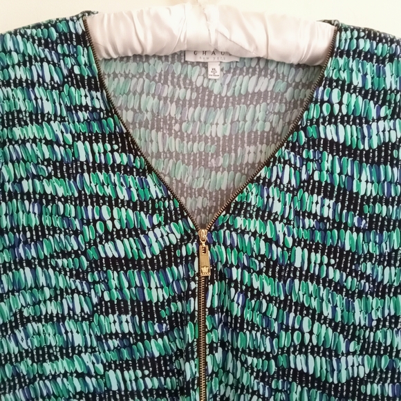 Chaus - Picture 2 of 4